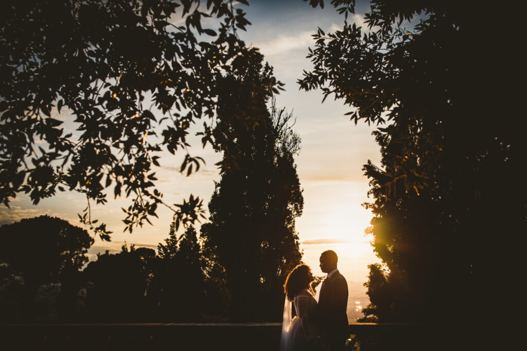 Photo of Italy elopement at golden hour by Maison Pestea